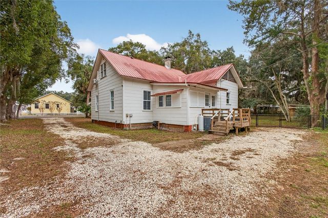 1401 Wayne Street, Darien, GA 31305