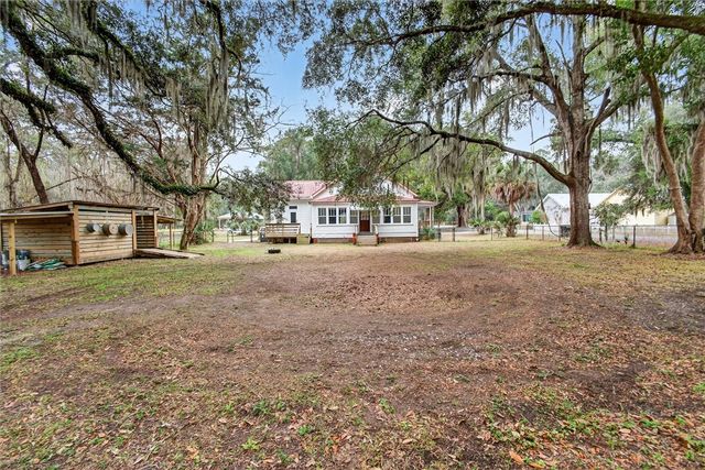 1401 Wayne Street, Darien, GA 31305