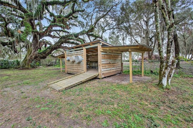 1401 Wayne Street, Darien, GA 31305