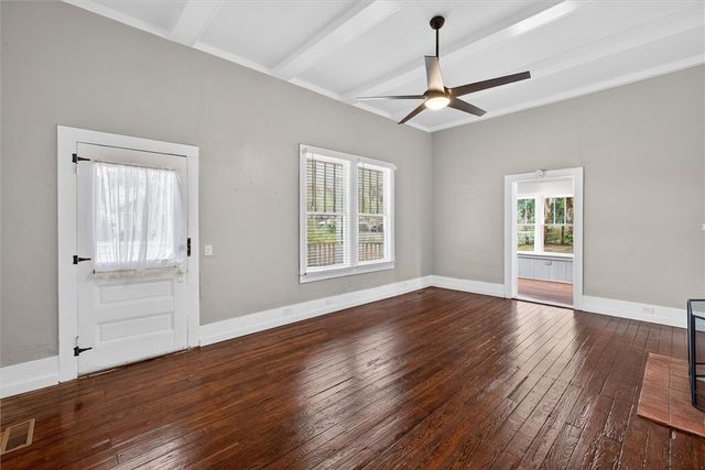 1401 Wayne Street, Darien, GA 31305