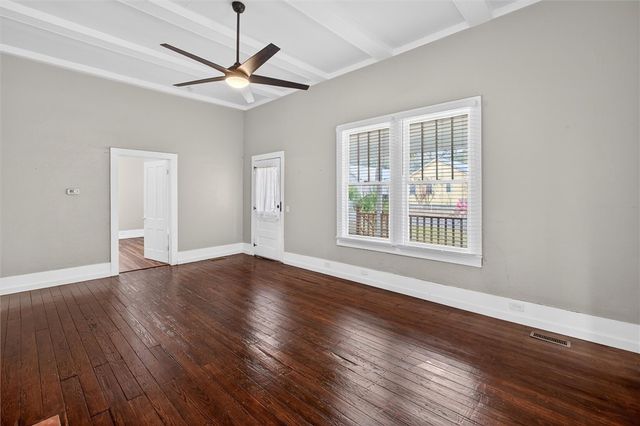 1401 Wayne Street, Darien, GA 31305