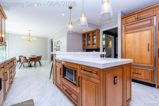 6604 College Park Drive, Springfield Charter Township, MI 48346