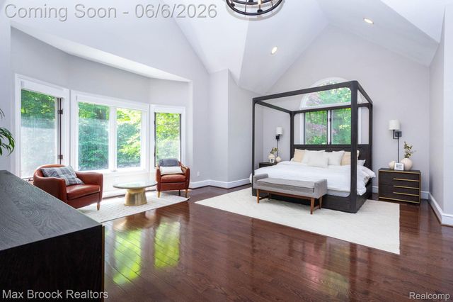 6604 College Park Drive, Springfield Charter Township, MI 48346