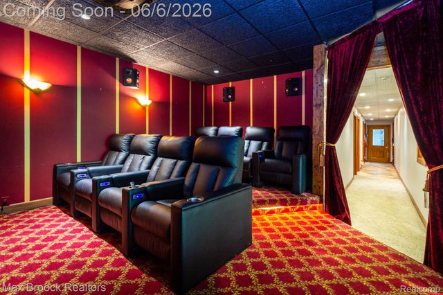 6604 College Park Drive, Springfield Charter Township, MI 48346