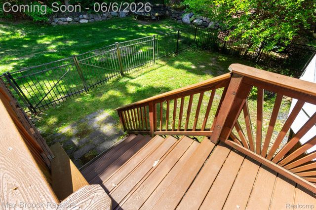 6604 College Park Drive, Springfield Charter Township, MI 48346