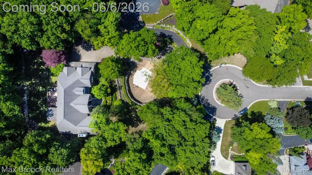 6604 College Park Drive, Springfield Charter Township, MI 48346