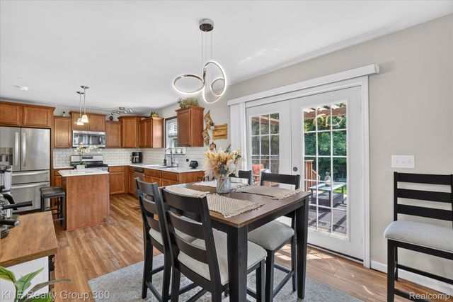 7067 Glenmeadow Court, Grand Blanc Charter Township, MI 48439