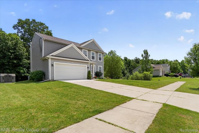7067 Glenmeadow Court, Grand Blanc Charter Township, MI 48439