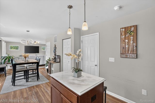 7067 Glenmeadow Court, Grand Blanc Charter Township, MI 48439