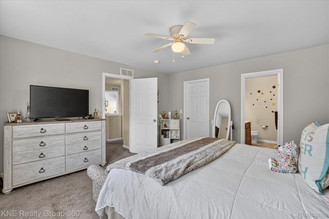 7067 Glenmeadow Court, Grand Blanc Charter Township, MI 48439