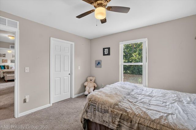 7067 Glenmeadow Court, Grand Blanc Charter Township, MI 48439