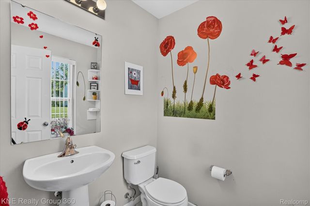 7067 Glenmeadow Court, Grand Blanc Charter Township, MI 48439