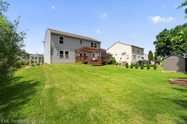 7067 Glenmeadow Court, Grand Blanc Charter Township, MI 48439