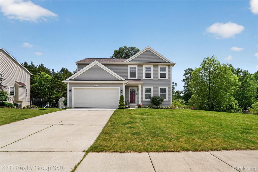 7067 Glenmeadow Court, Grand Blanc Charter Township, MI 48439