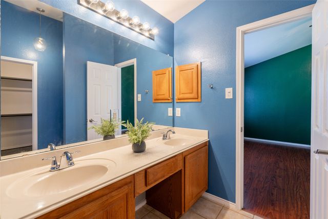 4009 Aldenham Drive, Garland, TX 75043