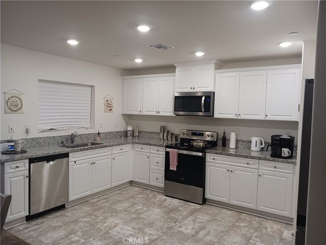 28334 Sandy Plains Drive, Nuevo, CA 92567