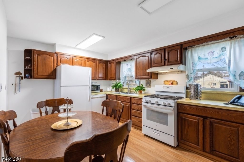 1356 Lambert St, Rahway City, NJ 07065 — photo 3