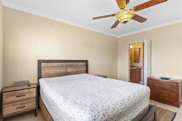 2201 SE 9th Street 107, Pompano Beach, FL 33062