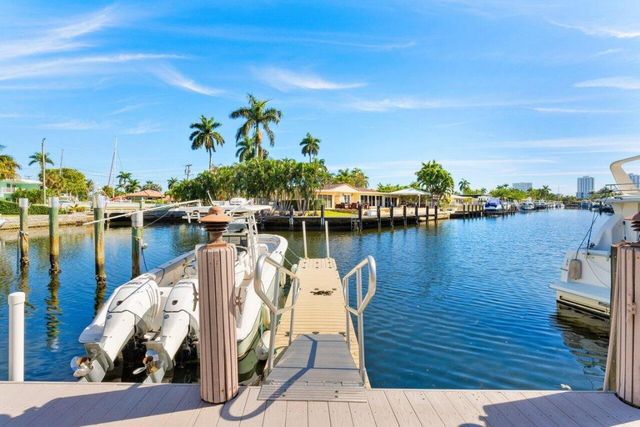 2201 SE 9th Street 107, Pompano Beach, FL 33062