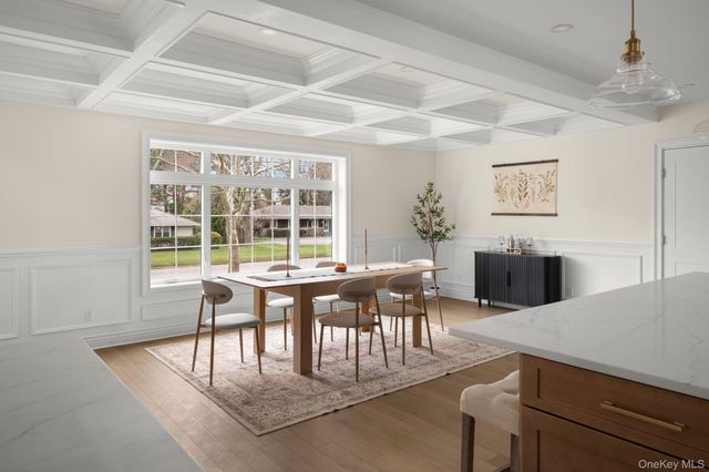 11 Edcris Lane, Huntington, NY 11743