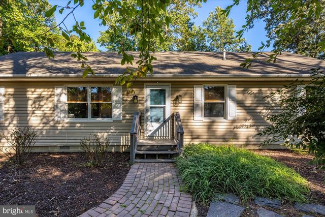 2 GARY AVE, Rehoboth Beach, DE 19971