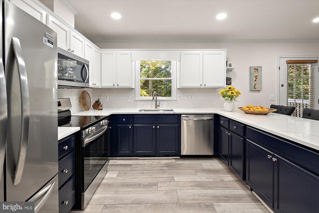 2 GARY AVE, Rehoboth Beach, DE 19971