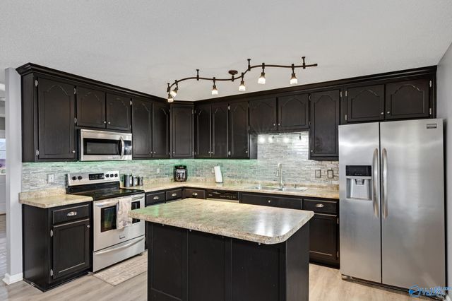 103 Carnegie Loop, Meridianville, AL 35759