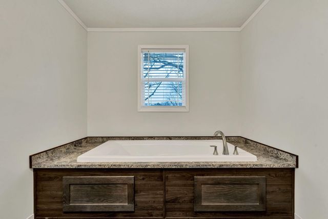 1215 Sweetwater Vonore Road, Sweetwater, TN 37874