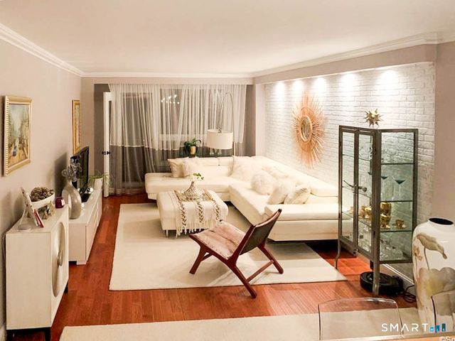 91 Strawberry Hill Avenue 923, Stamford, CT 06902