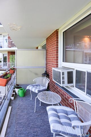 91 Strawberry Hill Avenue 923, Stamford, CT 06902