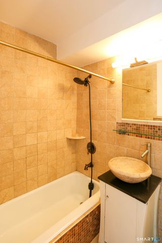 91 Strawberry Hill Avenue 923, Stamford, CT 06902