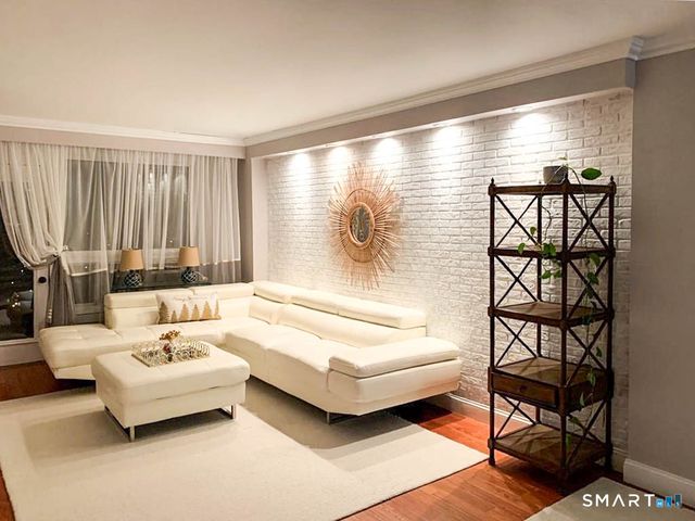 91 Strawberry Hill Avenue 923, Stamford, CT 06902