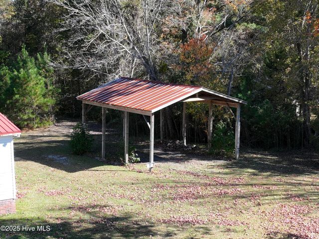 338 Lea Crest Lane, Hampstead, NC 28443