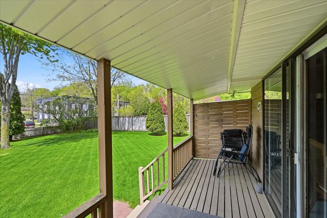 1209 Vincent Place, Chaska, MN 55318