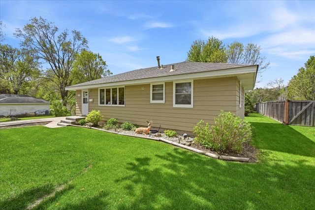 1209 Vincent Place, Chaska, MN 55318