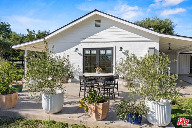 2380 N Refugio Road, Santa Ynez, CA 93460