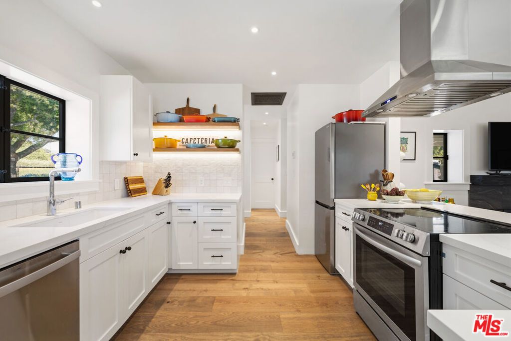 Image 11 of property listing at 2380 N Refugio Road, Santa Ynez, CA 93460