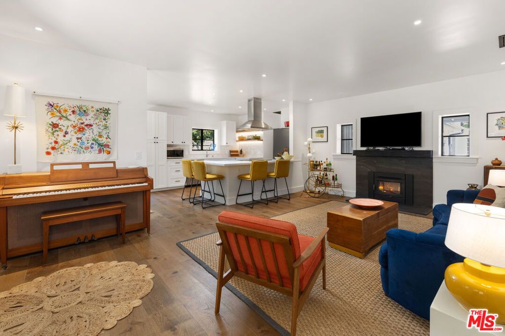 Image 6 of property listing at 2380 N Refugio Road, Santa Ynez, CA 93460