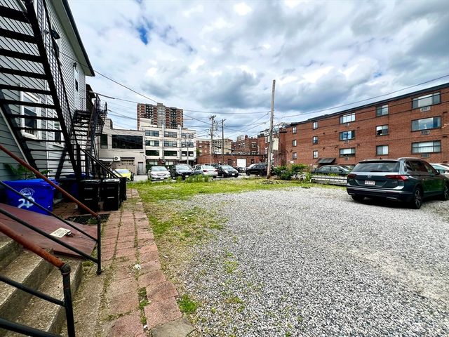 18 Winslow Road 2, Brookline, MA 02446