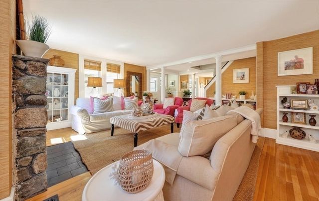 30 Spring Street, Hingham, MA 02043