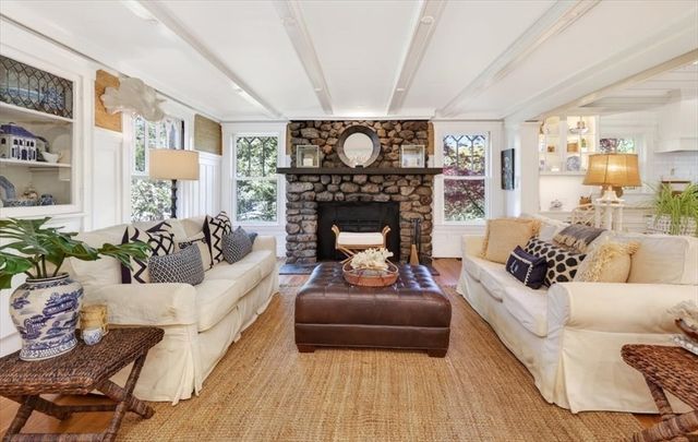 30 Spring Street, Hingham, MA 02043