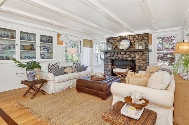 30 Spring Street, Hingham, MA 02043