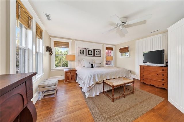30 Spring Street, Hingham, MA 02043