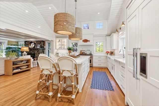 30 Spring Street, Hingham, MA 02043