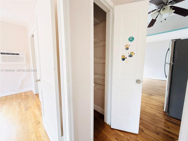 555 SW 16th Avenue 11, Miami, FL 33135