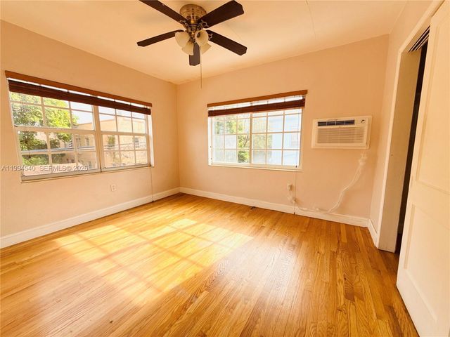 555 SW 16th Avenue 11, Miami, FL 33135