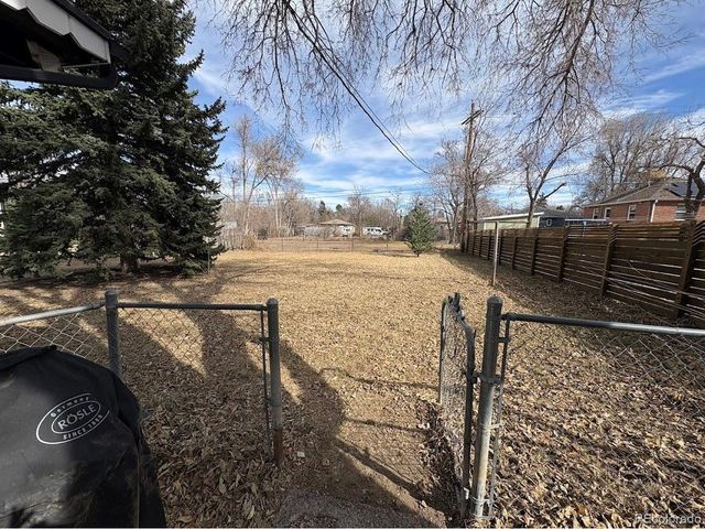 3520 High Ct, Wheat Ridge, CO 80033