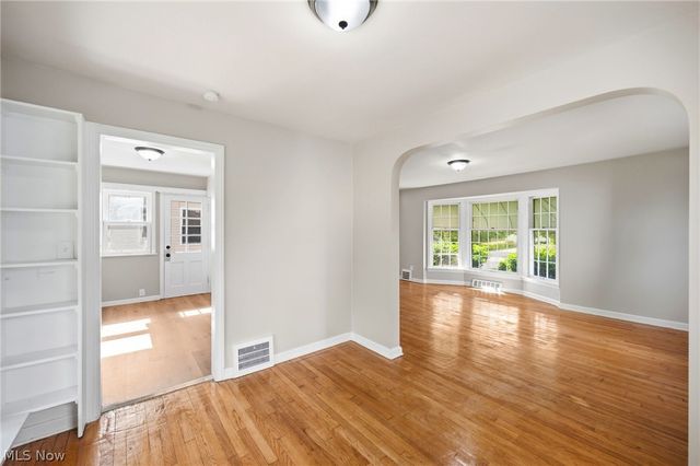 26900 Forestview Avenue, Euclid, OH 44132