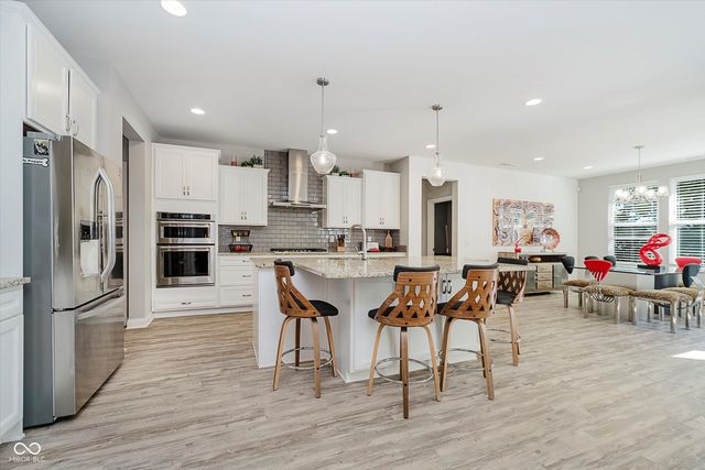 9587 Summerton Drive, Fishers, IN 46037