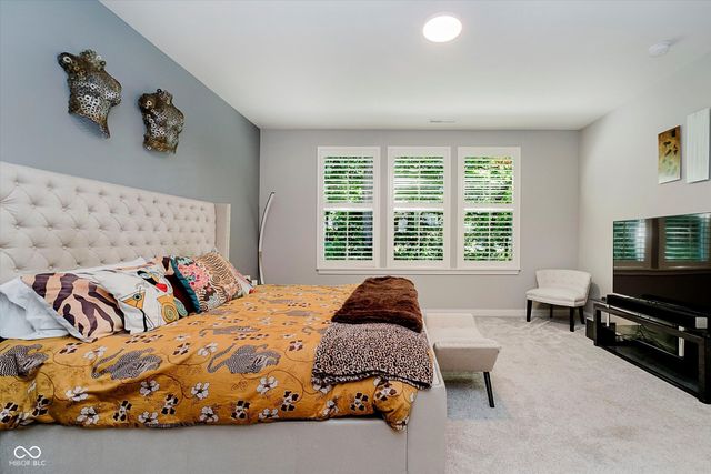 9587 Summerton Drive, Fishers, IN 46037